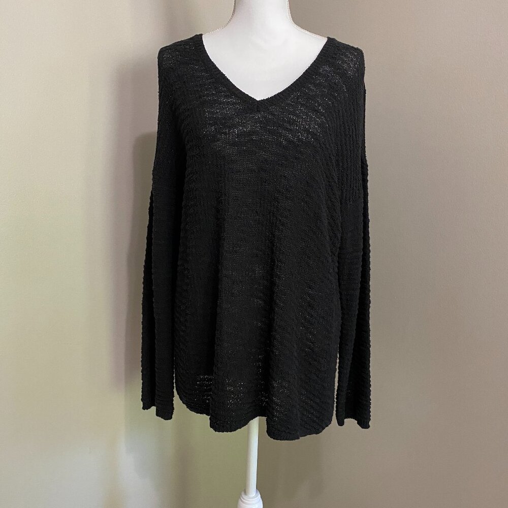 Black V-Neck Calvin Klein Jeans Sweater XL